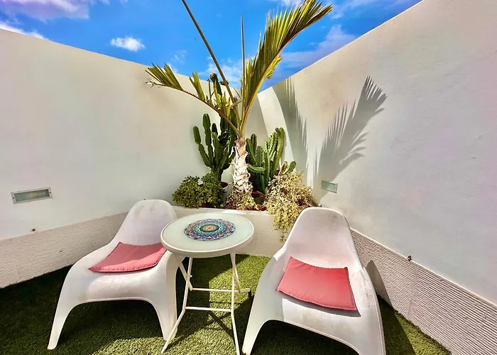 El Mar House & Private Heated Pool Apartmán